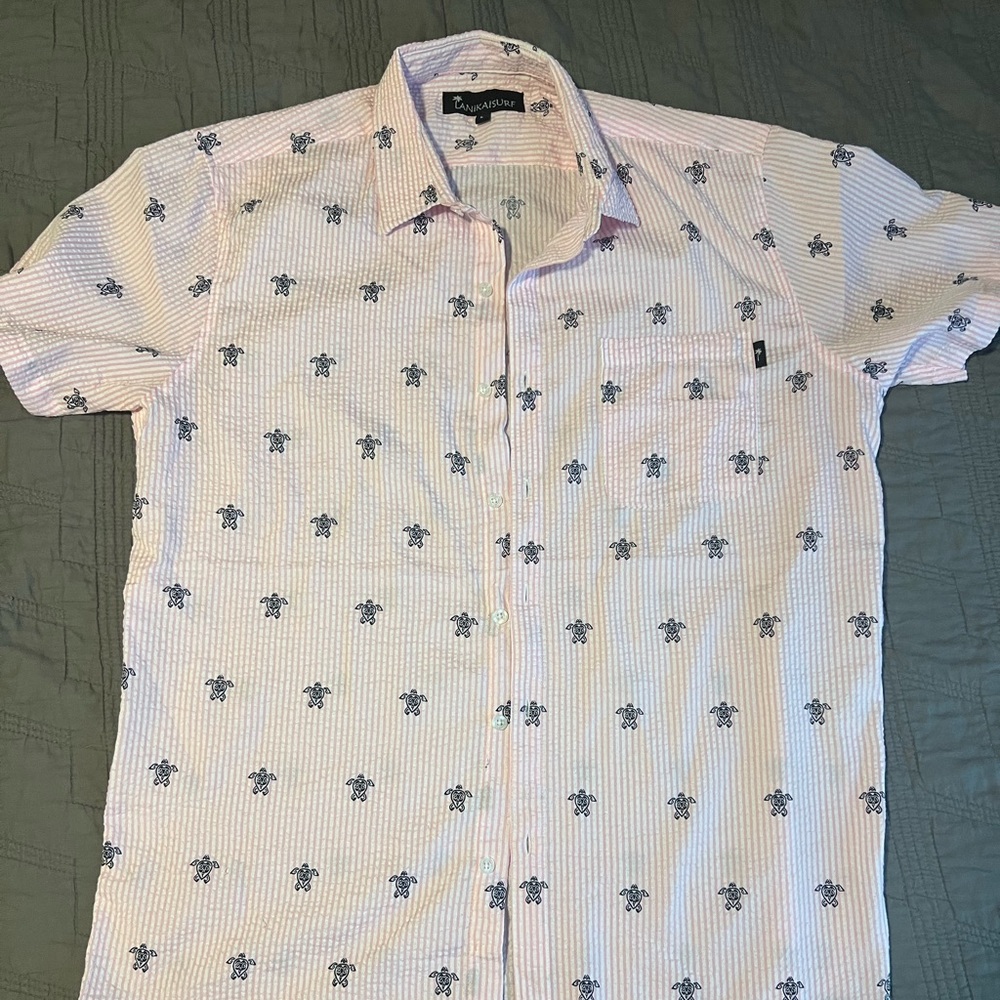Pink and Blue Seersucker Turtle Patterned Button-Up Shirt